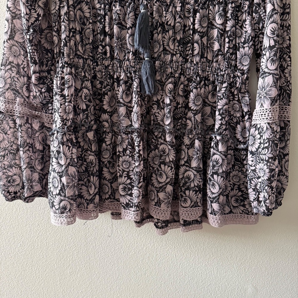 Boho flowy top, long sleeve, with lace detail, size xs - Picture 5 of 9